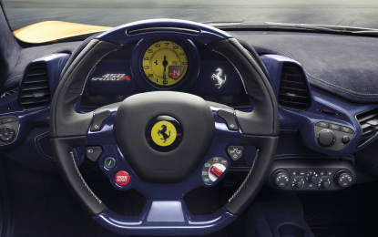458 Speciale A, CarPlay e Tailor Made: la Ferrari a Parigi