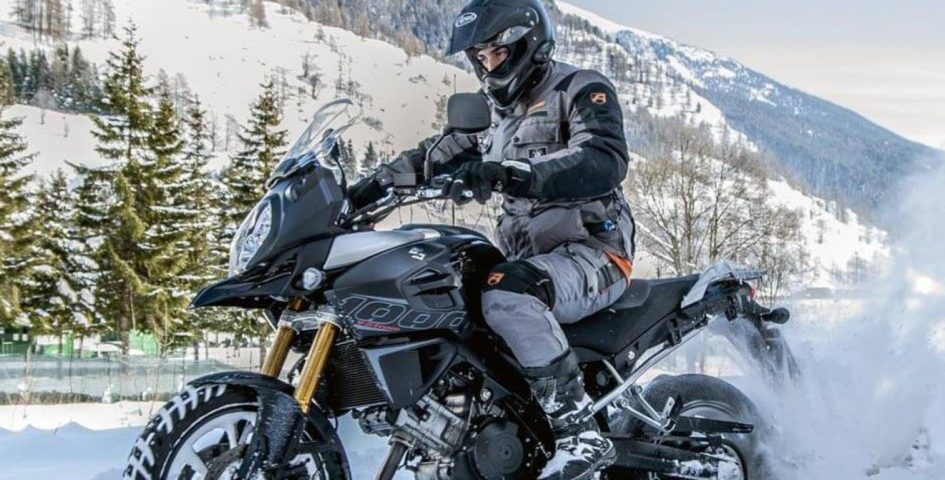 Inverno: divertirsi in moto senza sentire freddo - MotoriNoLimits | Auto,  F1, motori, turismo, stili di vita