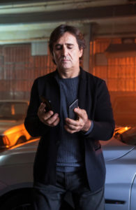 P90298611_highRes_coveryourphone-aless