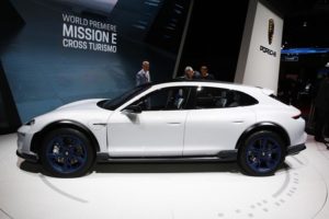 Porsche Mission E Cross Turismo