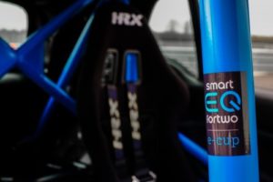 500_smarteqfortwoe-cup1