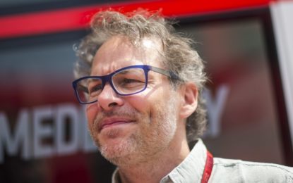 Villeneuve: “Sarebbe più saggio cancellare il campionato”. E boccia le gare virtuali
