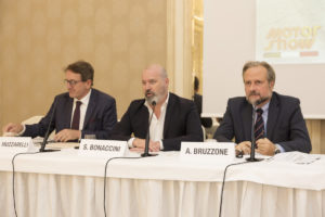 1-relatori da sinistra Muzzarelli, Bonaccini, Bruzzone