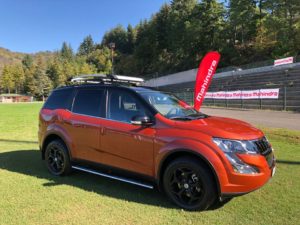 raduno-mahindra-xuv500-2018(1)