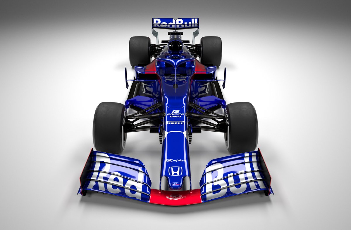 La Scuderia Toro Rosso presenta la STR14