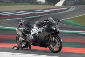 aprilia-rsv4-1100-factory