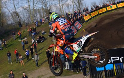 Motocross: in Olanda terza vittoria consecutiva per Cairoli