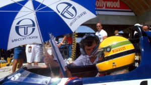 24837_04-f1-senna-ancora-un-modello