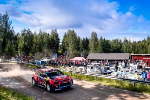 La Citroe¦ên C3 WRC dell’equipaggio finlandese conquista il secondo posto al Rally di Finlandia (6)