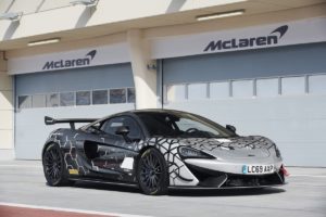 Small-11623-McLaren-620R-