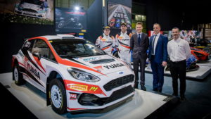 27111_02-portando-lo-show-on-the-road