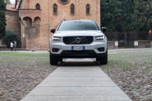 Volvo XC40 Recharge Test Drive – T5 PLUG-IN HYBRID GLACIER SILVER – STATICHE