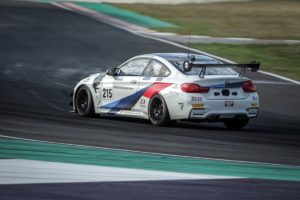 P90391388_highRes_bmw-m4-gt4-bmw-team-
