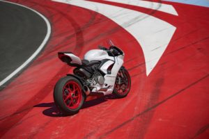 DUCATI_PANIGALE_V2_AMBIENCE _38__UC174103_High