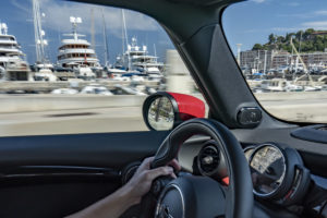 P90397404_highRes_mini-john-cooper-wor