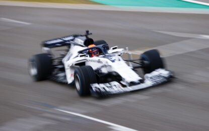 Tsunoda allo Young Driver Test di Abu Dhabi con AlphaTauri