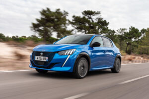 PEUGEOT_e208_TESTDRIVE_0919TC-412