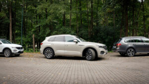 Car and smartphone merge into one: Touareg now parks by remote c