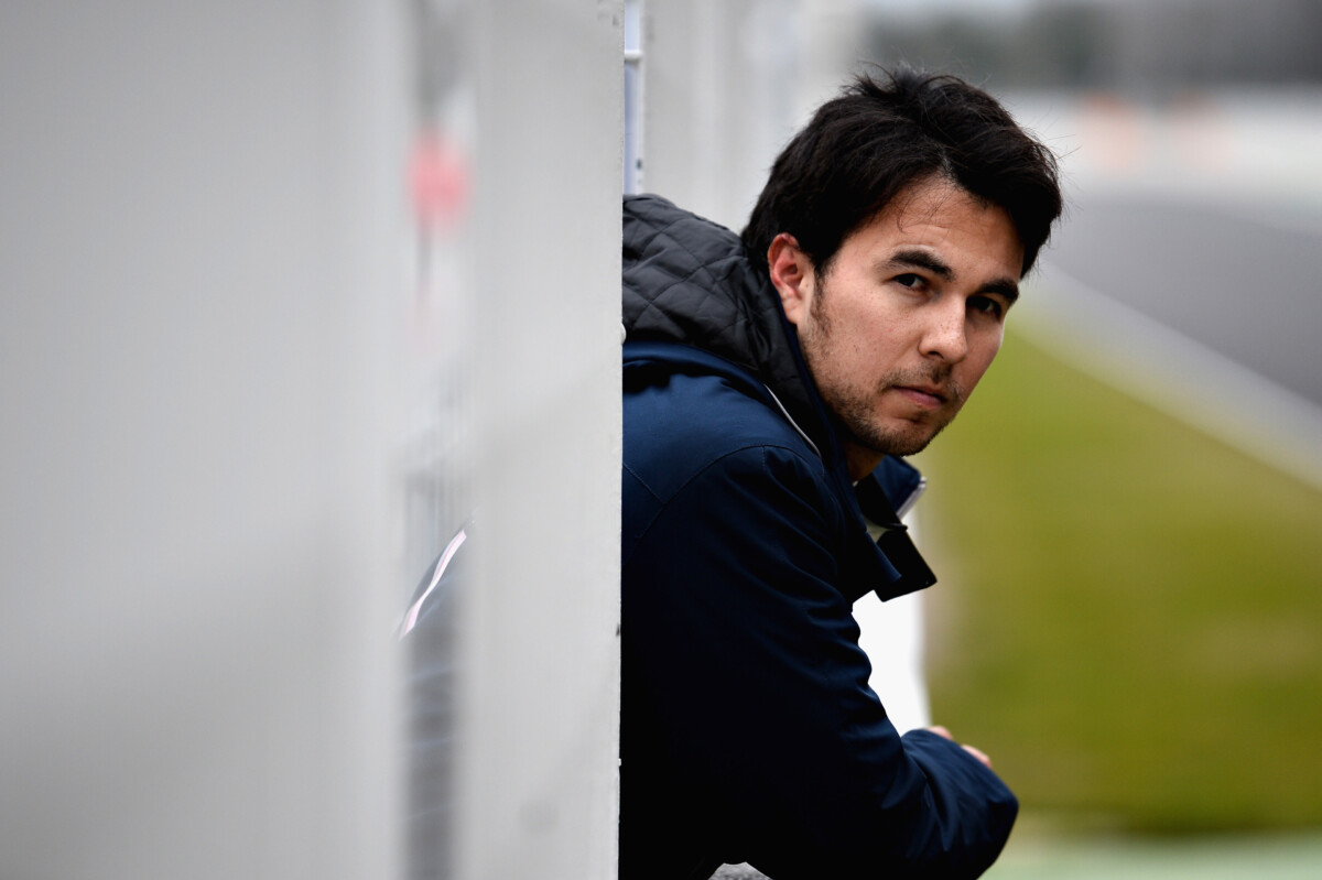 Sergio Perez Al Fianco Di Max Verstappen In Red Bull Racing Nel 21 Motorinolimits Com