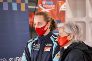 210055-fda-girls-on-track