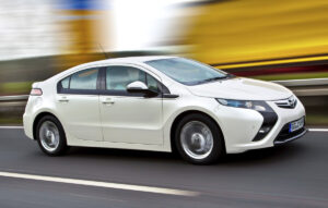 02-Opel-Ampera-265053