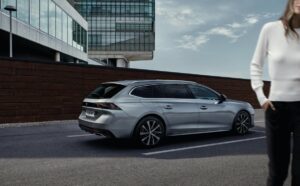 PEUGEOT 508, RIDEFINISCE IL MODO DI VIAGGIARE, DISTINGUENDOSI CON UNA CLASSE INNATA (15)