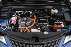 lexus-ux-300e-dpl-027