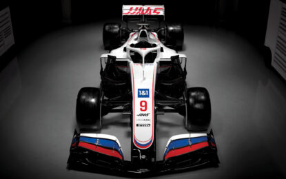 Haas F1 Team svela la livrea della VF-21 e il nuovo title partner Uralkali