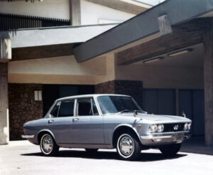 Mazda-Luce,-1966_2