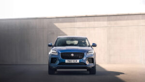 jag-e-pace-22my-01-r-dynamic-exterior-190521-001