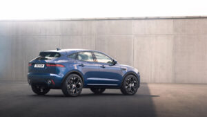 jag-e-pace-22my-03-r-dynamic-exterior-190521-005