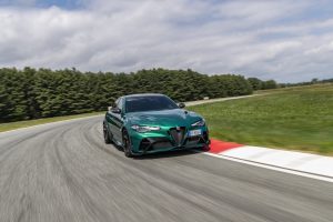 Giulia GTA Montreal Green (8)