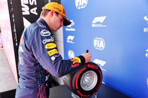 Max Verstappen – Pirelli Pole Position Award – 21R08SPI