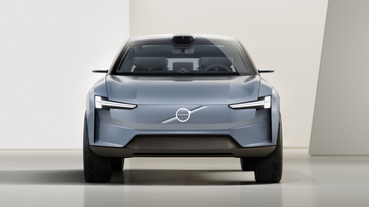 Concept Recharge: il manifesto del futuro solo elettrico di Volvo Cars