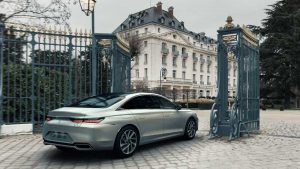 ESPERIENZA SENSORIALE CON I MODELLI DS AUTOMOBILES_2