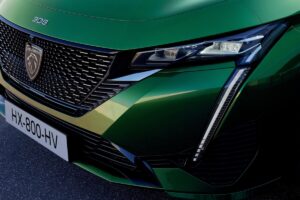 NUOVE PEUGEOT 308 E 308 SW – NUOVE TECNOLOGIE DI ILLUMINAZIONE (1)