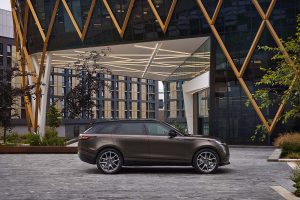 RR_Velar_22MY_SV_Bespoke_Tourmaline_Brown_Exterior_2
