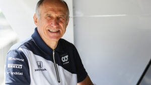 2022-AlphaTauri-Gasly-Tsunoda-lineup-tost