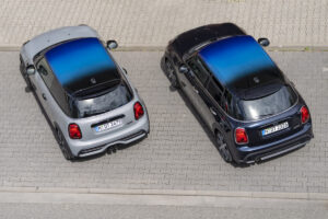 P90426592_highRes_the-mini-5-door-and-