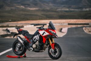 MY22_Ducati_Multistrada_V4_PikesPeak_069_UC347801_High