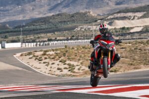 MY22_Ducati_Multistrada_V4_PikesPeak_142_UC348145_High