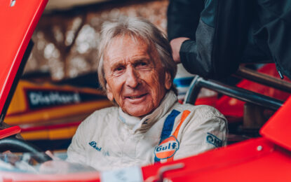 Porsche festeggia gli 80 anni di Derek Bell