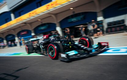 Turchia: nuovo motore per Hamilton, 10 posizioni in meno domenica