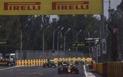 Messico: Verstappen vince con la strategia più gettonata