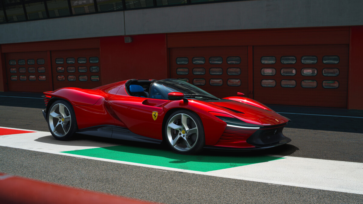 Ferrari Daytona SP3: ispirata alle leggendarie vittorie degli sport prototipi