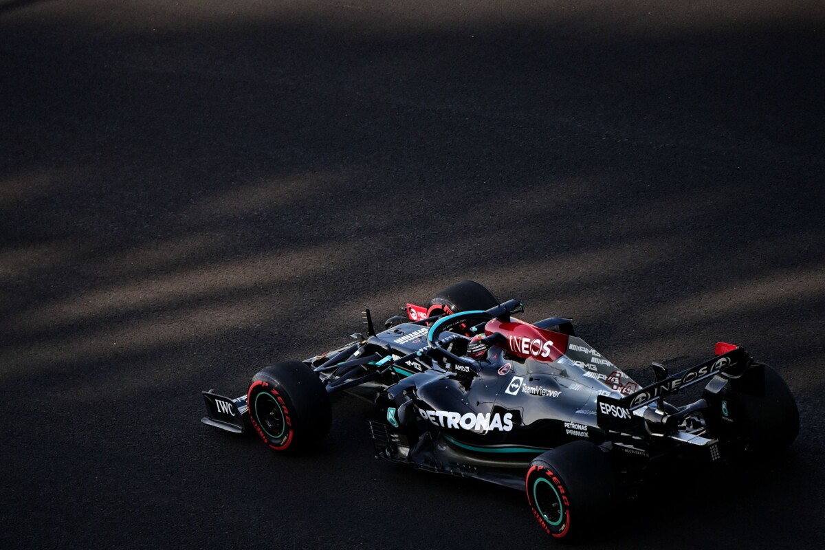 Abu Dhabi: Hamilton davanti a Ocon, Bottas e Verstappen nelle FP2