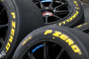 pirelli DHF