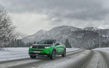 Opel Mokka-e: comfort e benessere anche sulla neve