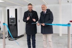 294828_Elettrificazione_Volvo_e_stazioni_di_ricarica_ultrafast_Powerstop_-_Matteo