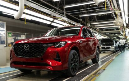 Mazda celebra l’avvio della produzione della nuova CX-60
